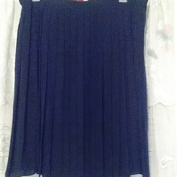 Ralph Lauren Dresses & Skirts - Ralph Lauren silk skirt